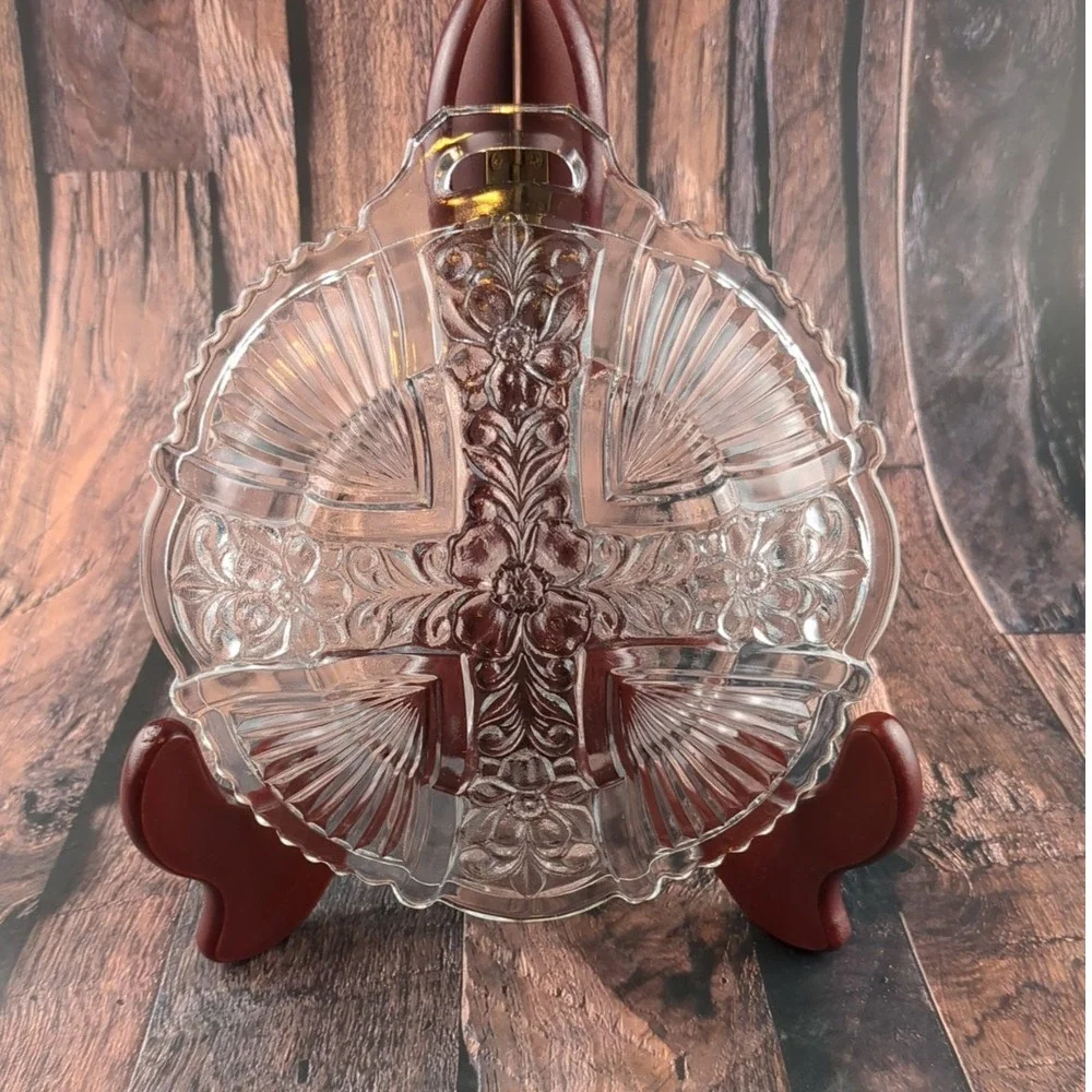 Vtg‎ Clear Glass Handled Plate 6.5